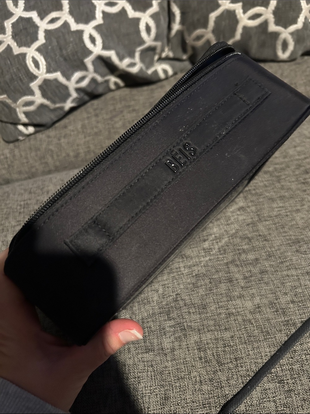 Béis The in Flight Cosmetic Case - Picture 7 of 9